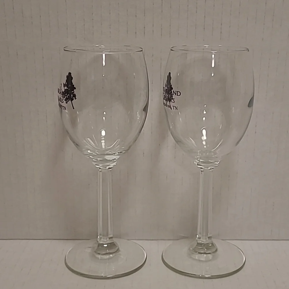 Pair of Sugarland Cellars Gatlinburg TN Wine Glasses